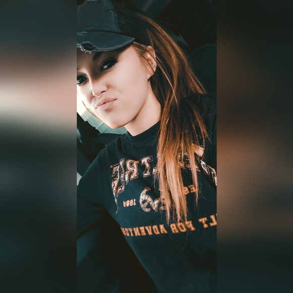 Meet your Posher, Dakota - Picture 1 of 1